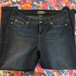 Torrid Bombshell Skinny. Size 18R. New without tags.